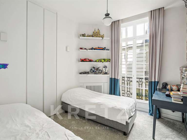 Appartement Paris 17e - 4 chambres - 139m²