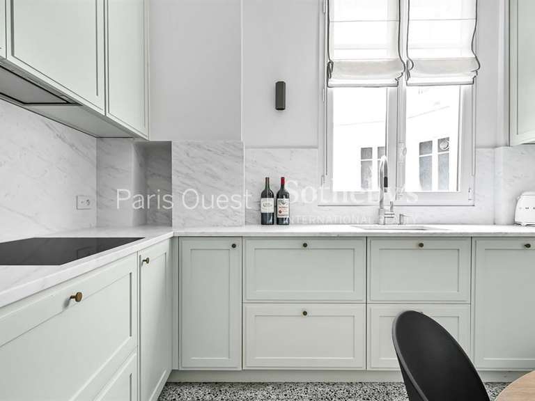 Appartement Paris 17e - 3 chambres - 142m²