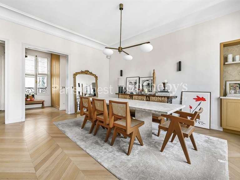 Appartement Paris 17e - 3 chambres - 142m²