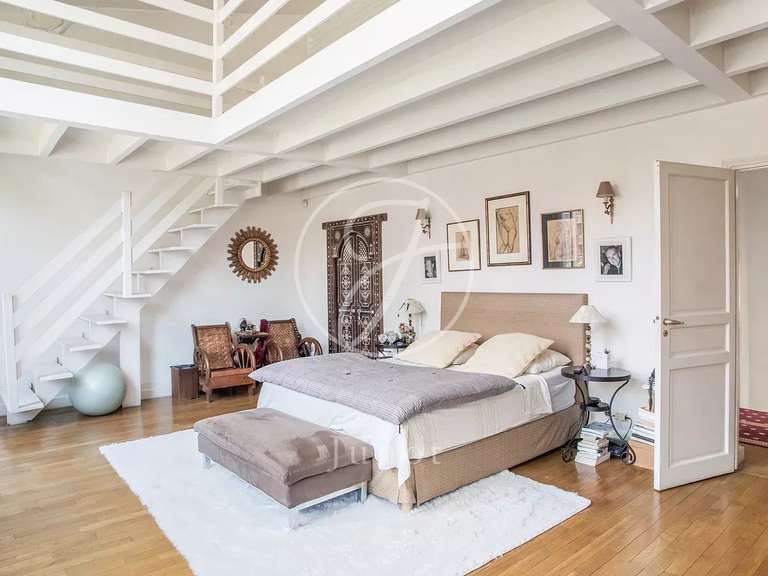 Appartement Paris 17e - 4 chambres - 347m²