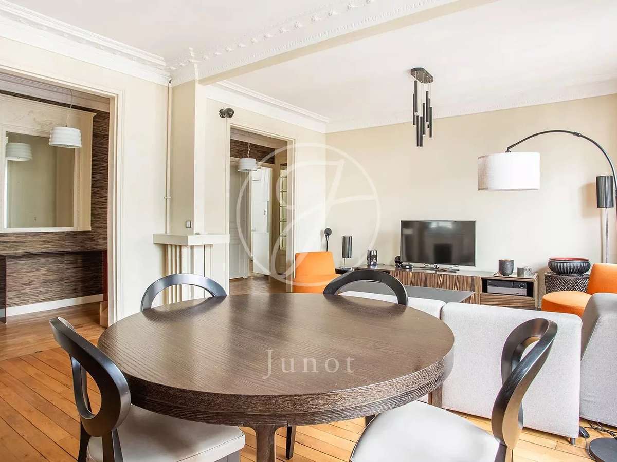Apartment Paris 17e