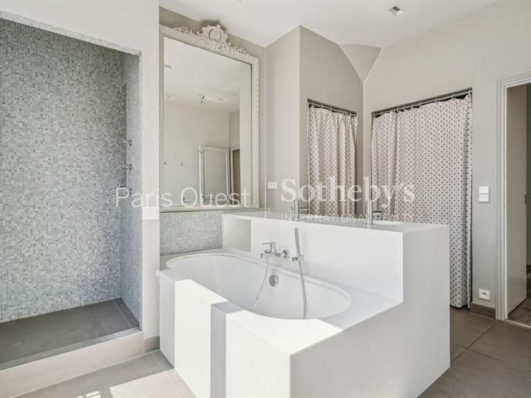 Appartement Paris 17e - 2 chambres - 112m²