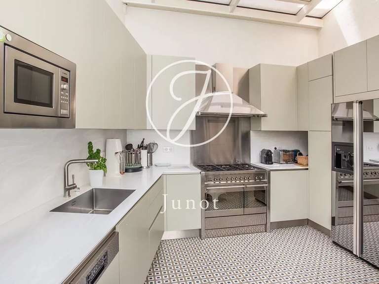 Appartement Paris 17e - 4 chambres - 347m²