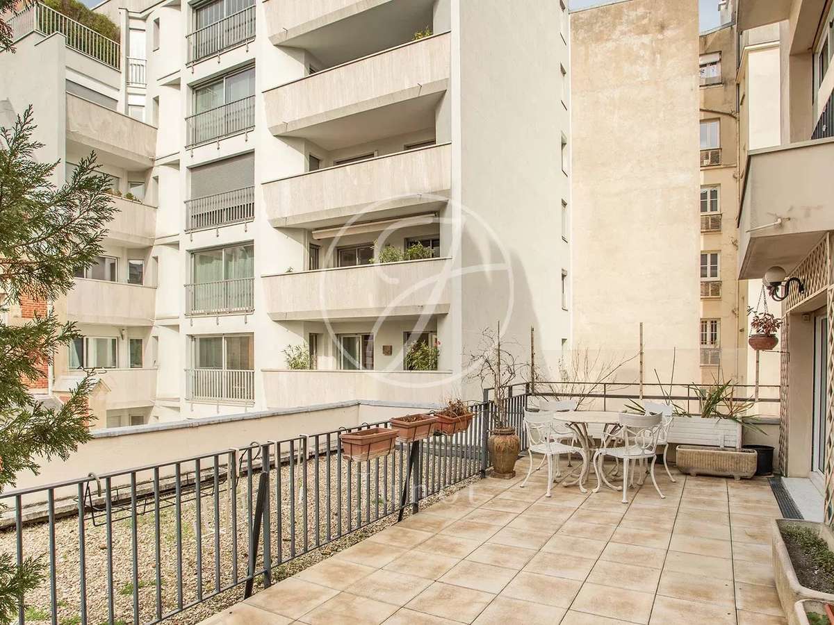 Apartment Paris 17e