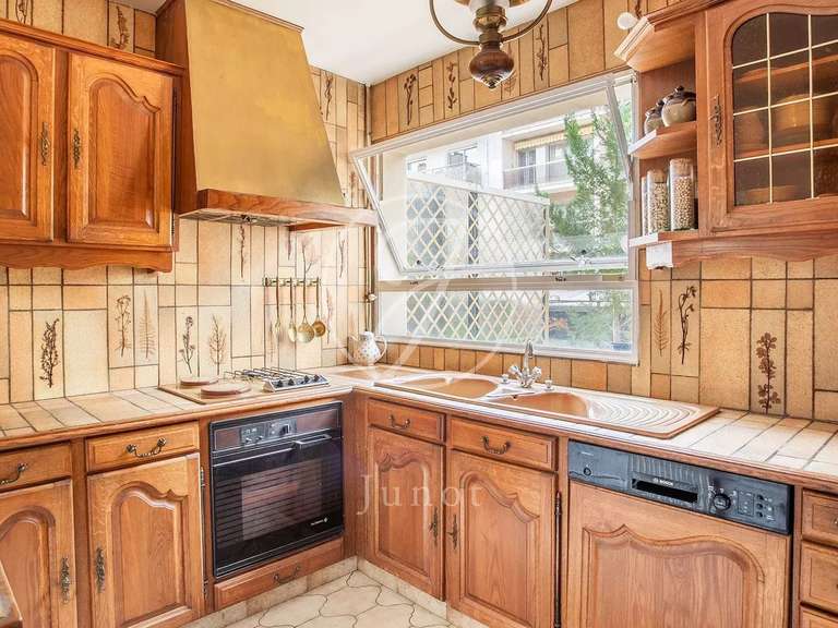 Apartment Paris 17e - 1 bedroom - 75m²