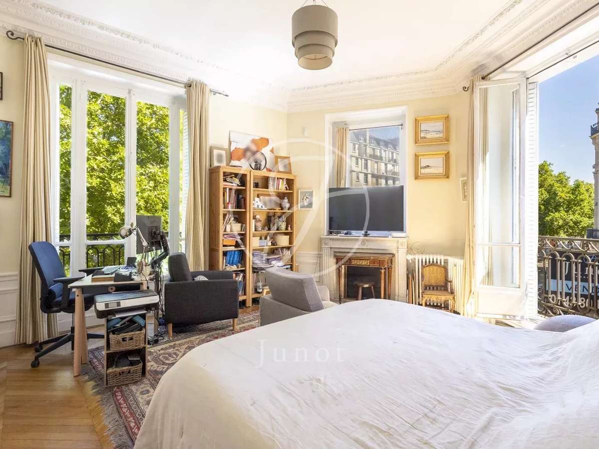 Apartment Paris 17e