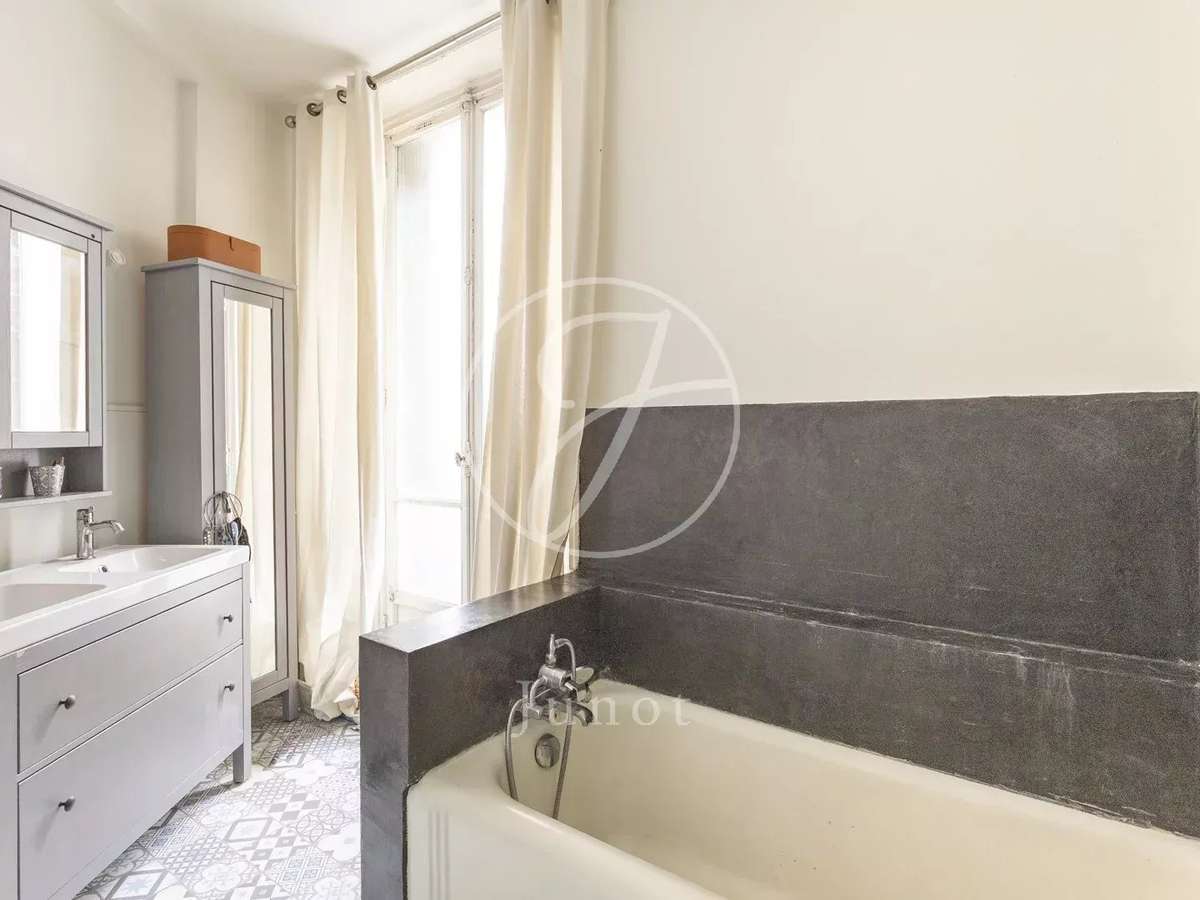 Apartment Paris 17e