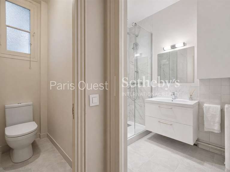 Appartement Paris 17e - 4 chambres - 235m²