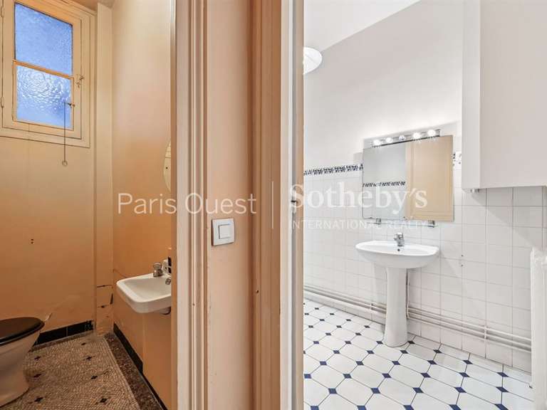 Appartement Paris 17e - 4 chambres - 235m²