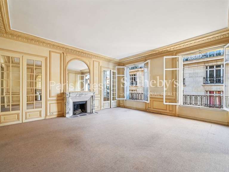 Appartement Paris 17e - 4 chambres - 235m²