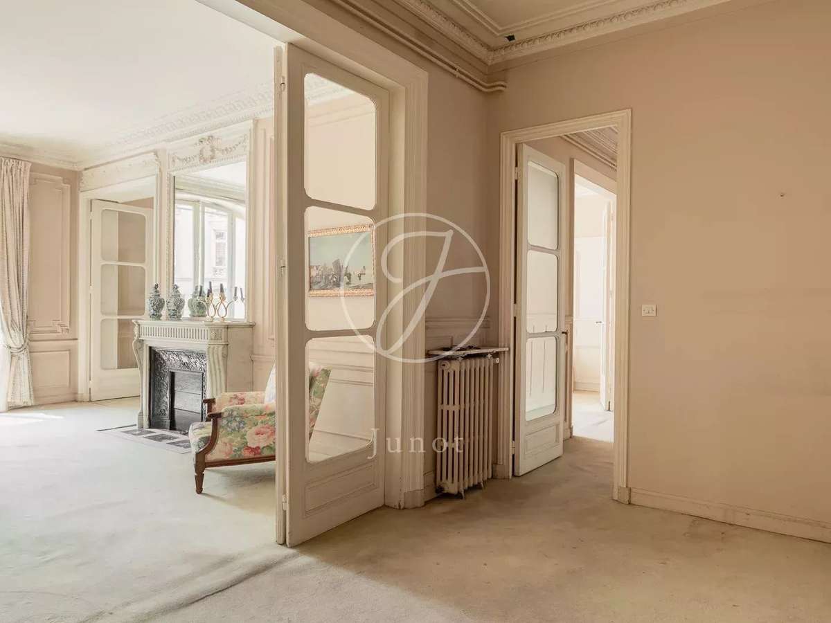 Apartment Paris 17e