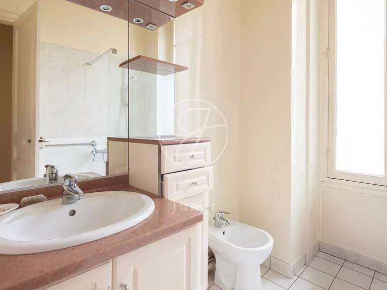 Appartement Paris 17e - 2 chambres - 134m²