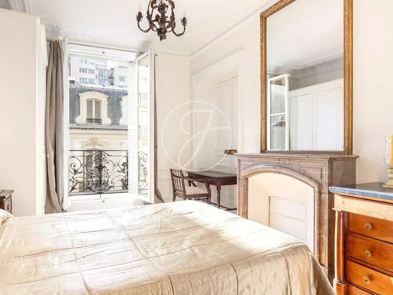 Appartement Paris 17e - 4 chambres - 178m²