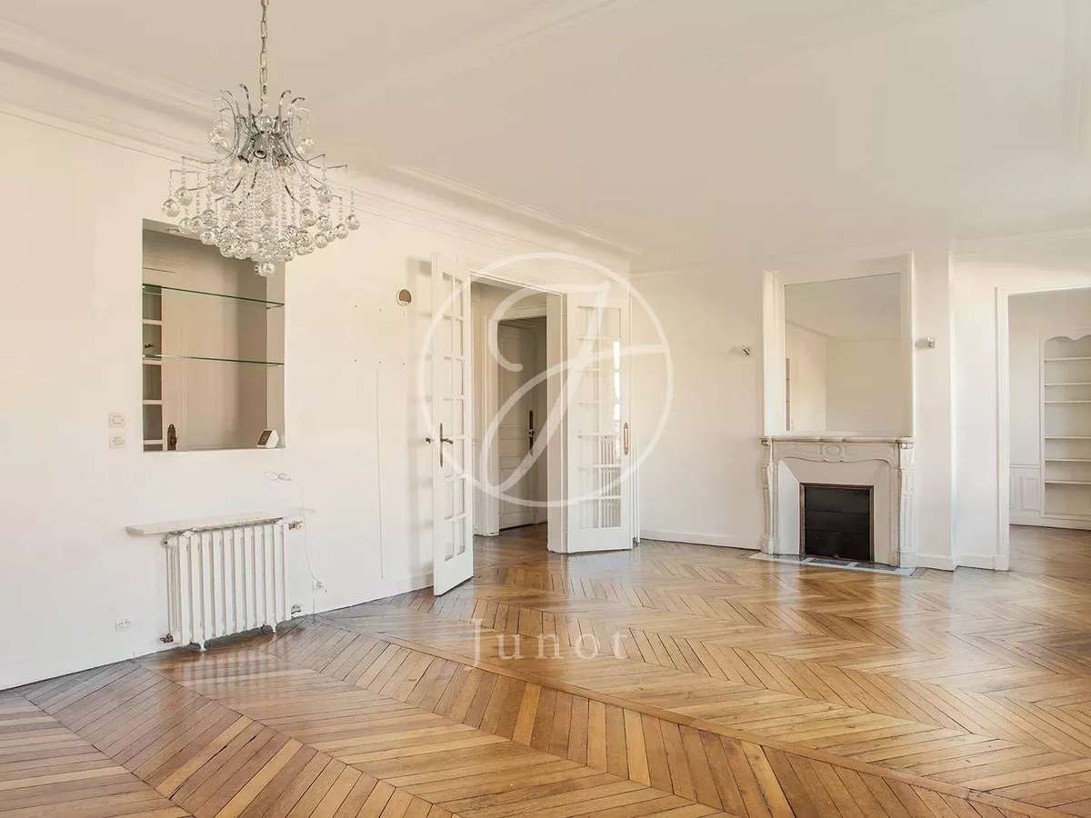 Apartment Paris 17e
