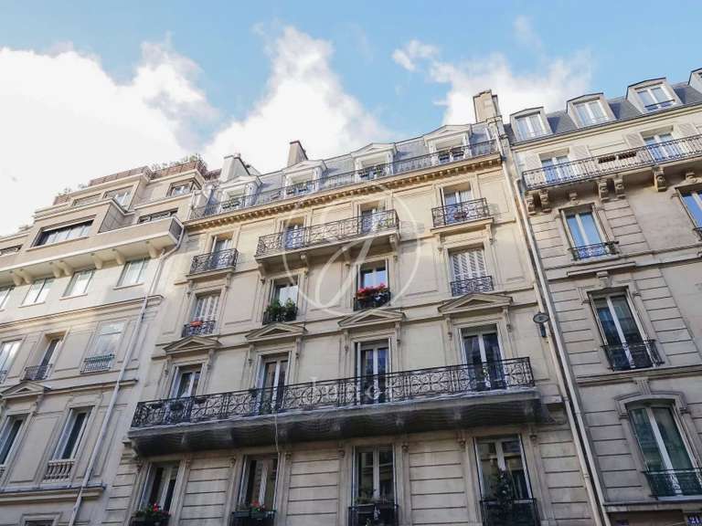 Appartement Paris 17e - 4 chambres - 176m²