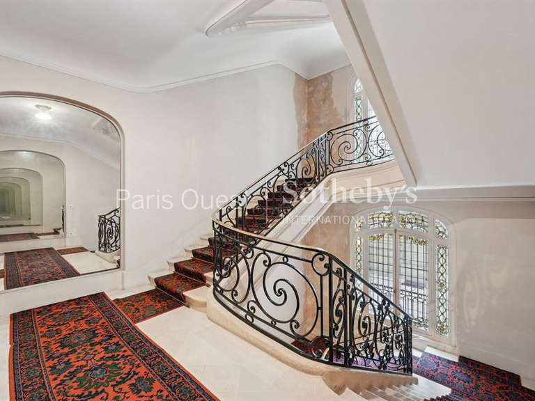 Appartement Paris 17e - 4 chambres - 238m²