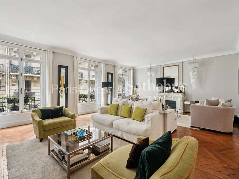 Appartement Paris 17e - 4 chambres - 238m²