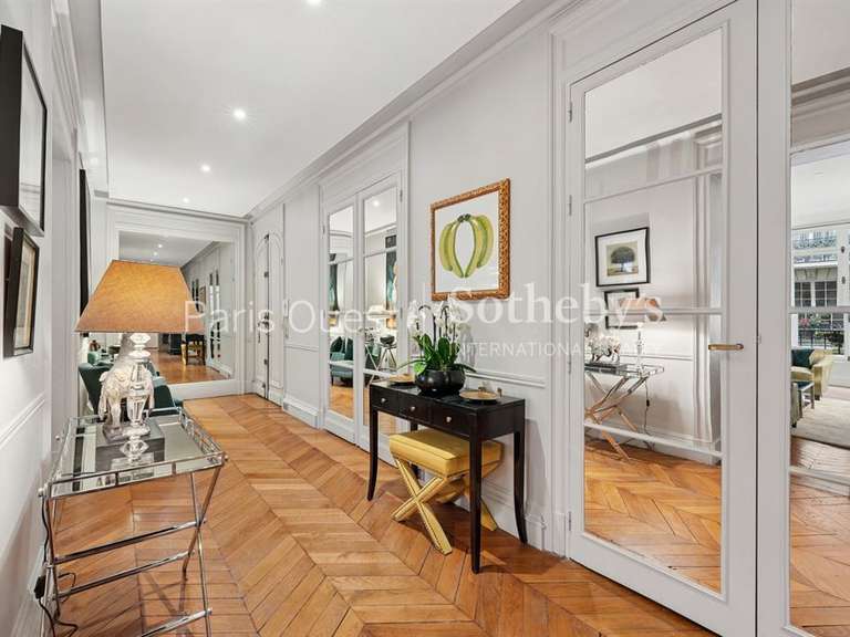 Appartement Paris 17e - 4 chambres - 238m²
