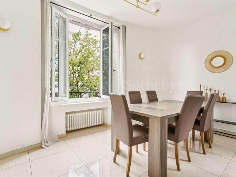 Appartement Paris 17e - 3 chambres - 220m²