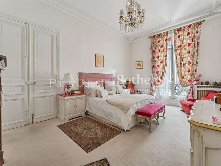 Appartement Paris 17e - 4 chambres - 226m²
