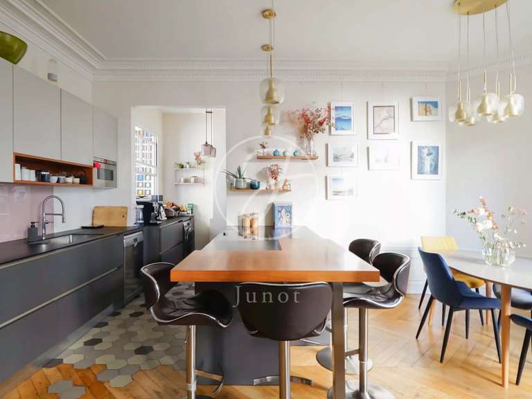 Appartement Paris 17e - 3 chambres - 146m²