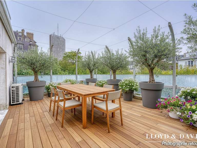 Appartement Paris 17e - 4 chambres - 290m²