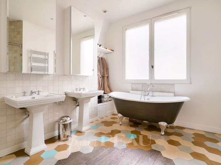 Appartement Paris 17e - 5 chambres - 304m²