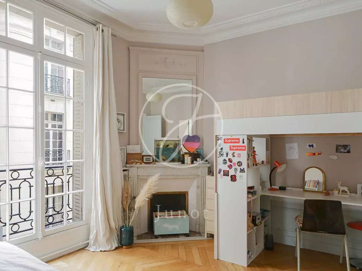 Apartment Paris 17e
