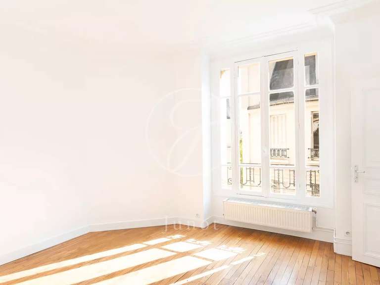 Appartement Paris 17e - 4 chambres - 147m²
