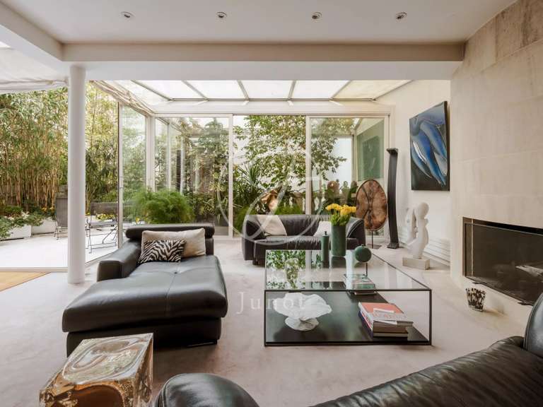 Appartement Paris 17e - 2 chambres - 174m²