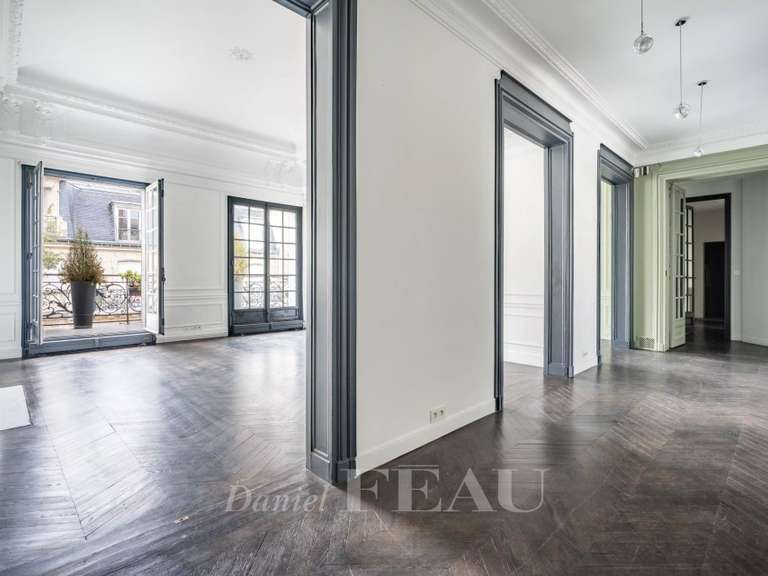 Appartement Paris 17e - 4 chambres - 265m²