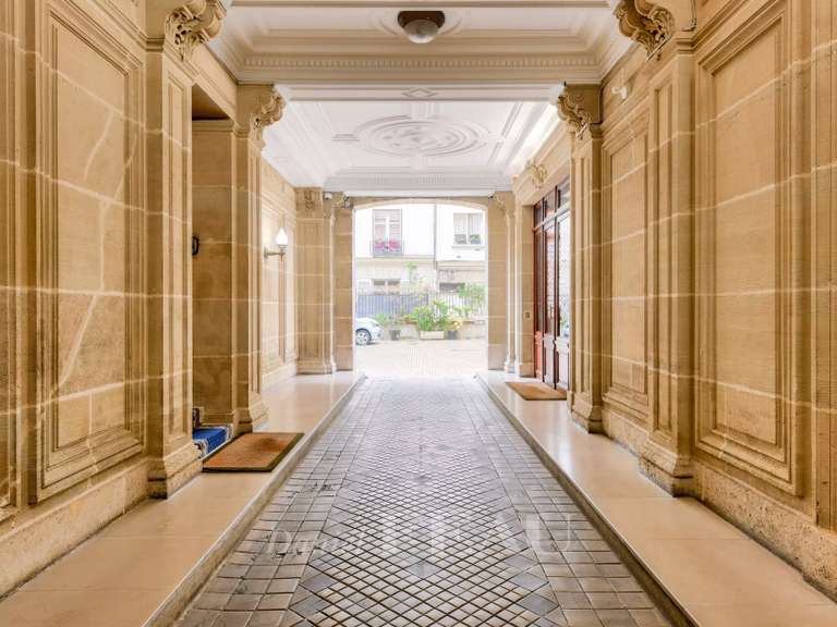 Appartement Paris 17e - 6 chambres - 250m²