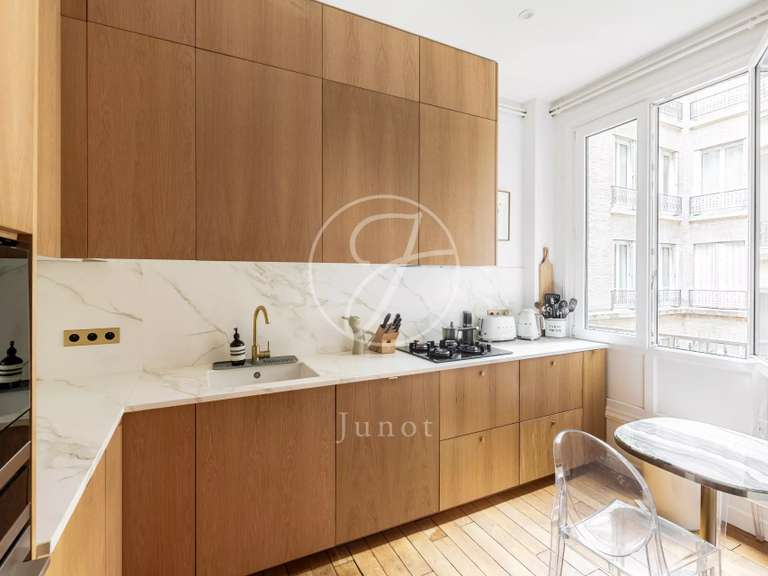 Appartement Paris 17e - 2 chambres - 99m²