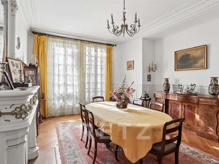 Apartment Paris 17e - 3 bedrooms - 136m²