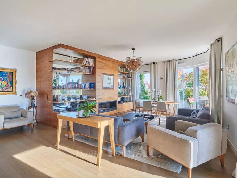 Appartement Paris 17e - 4 chambres - 167m²
