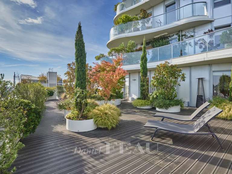 Appartement Paris 17e - 4 chambres - 167m²