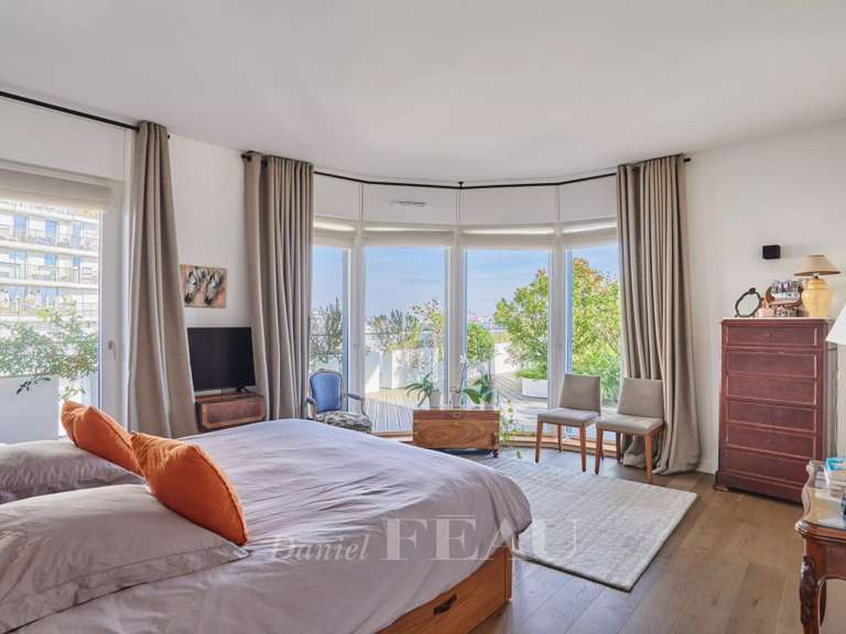 Appartement Paris 17e - 4 chambres - 167m²