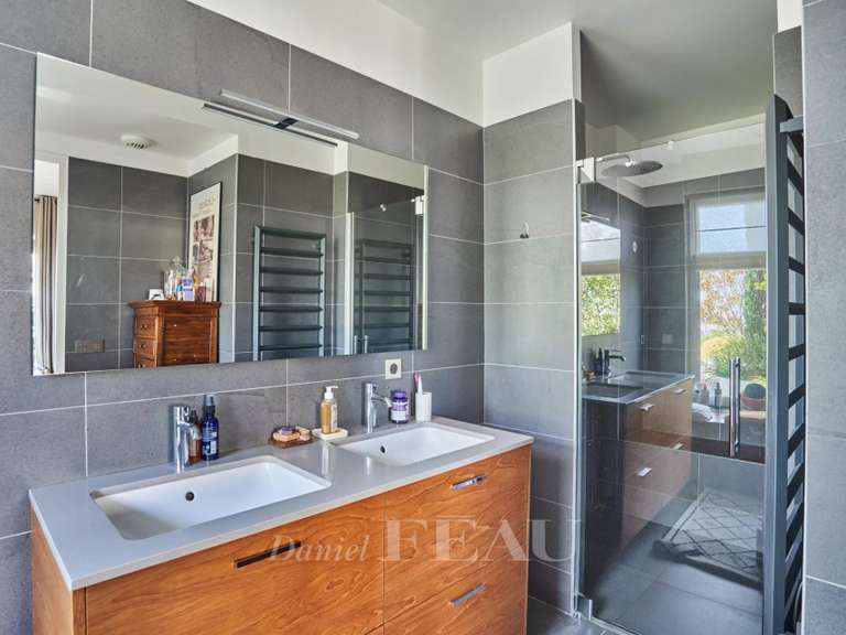 Appartement Paris 17e - 4 chambres - 167m²