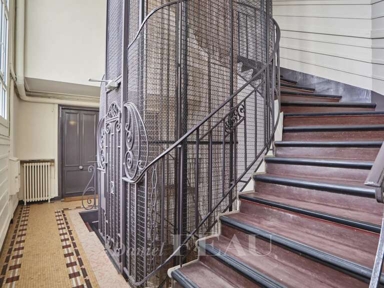 Appartement Paris 17e - 2 chambres - 104m²