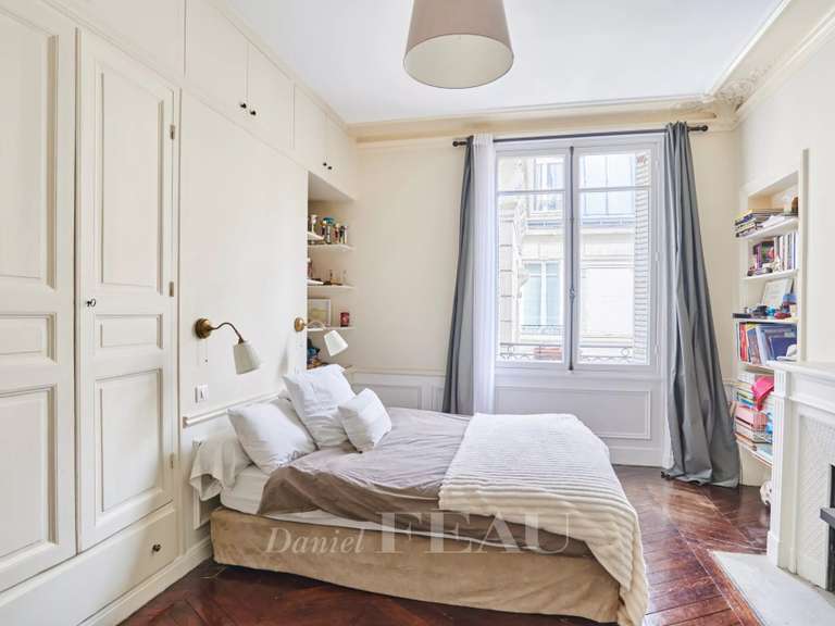 Appartement Paris 17e - 4 chambres - 212m²