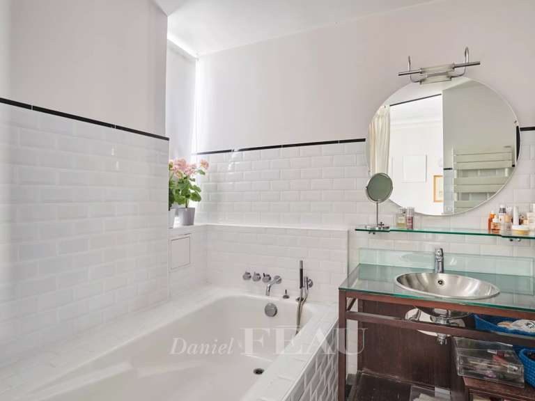 Appartement Paris 17e - 4 chambres - 212m²