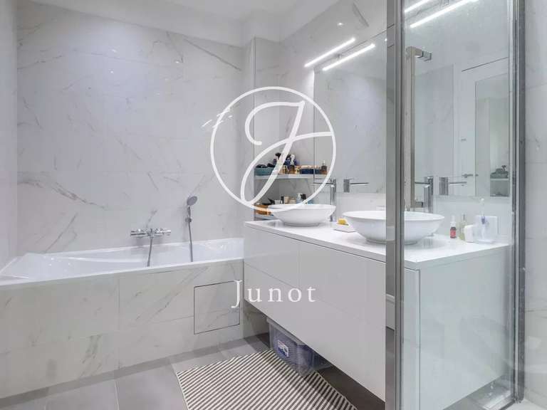 Appartement Paris 17e - 3 chambres - 157m²