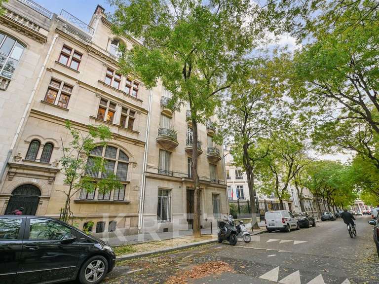 Appartement Paris 17e - 5 chambres - 275m²