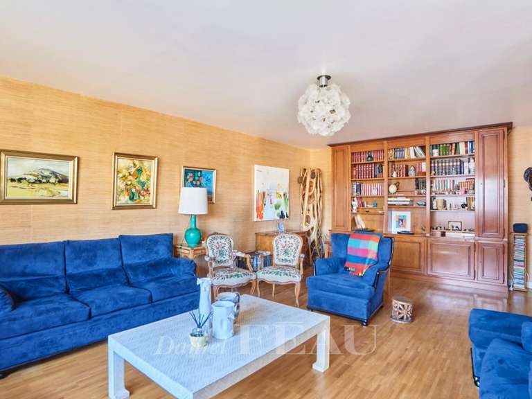 Appartement Paris 17e - 3 chambres - 113m²