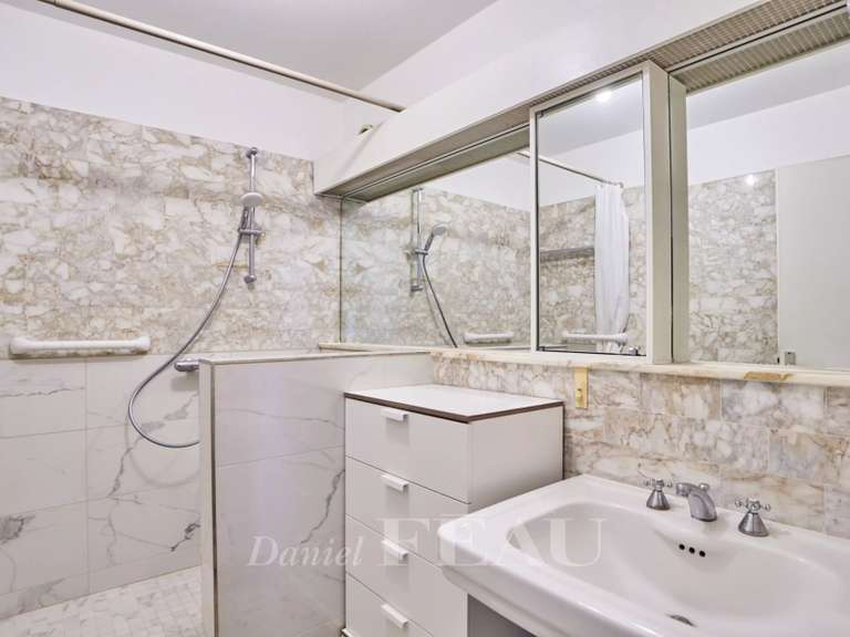 Appartement Paris 17e - 3 chambres - 113m²