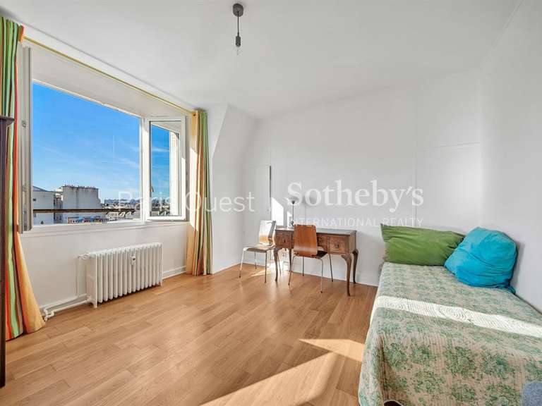 Appartement Paris 17e - 2 chambres - 103m²