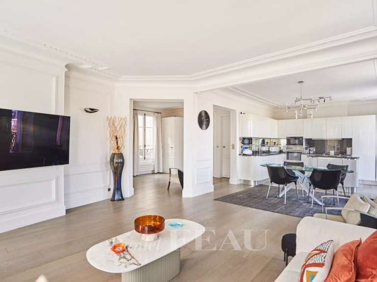 Appartement Paris 17e - 4 chambres - 151m²