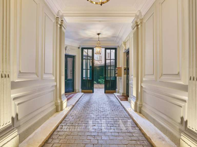 Appartement Paris 17e - 4 chambres - 151m²