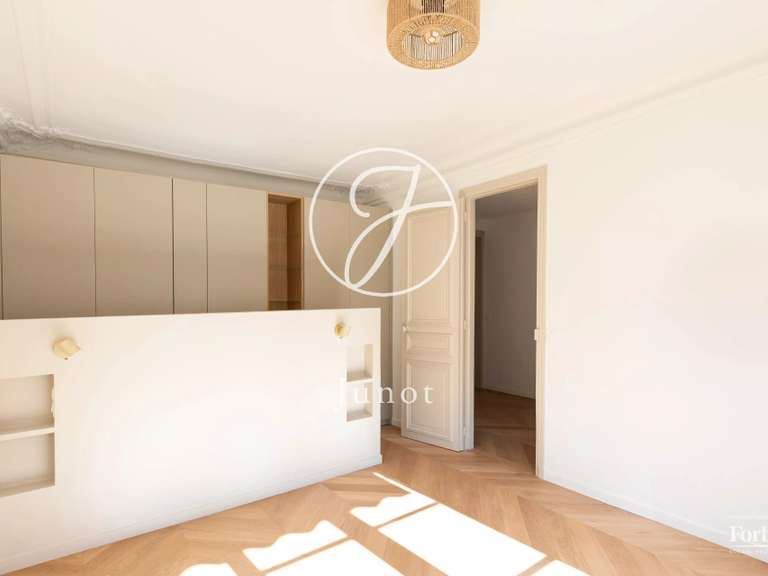 Appartement Paris 17e - 3 chambres - 116m²