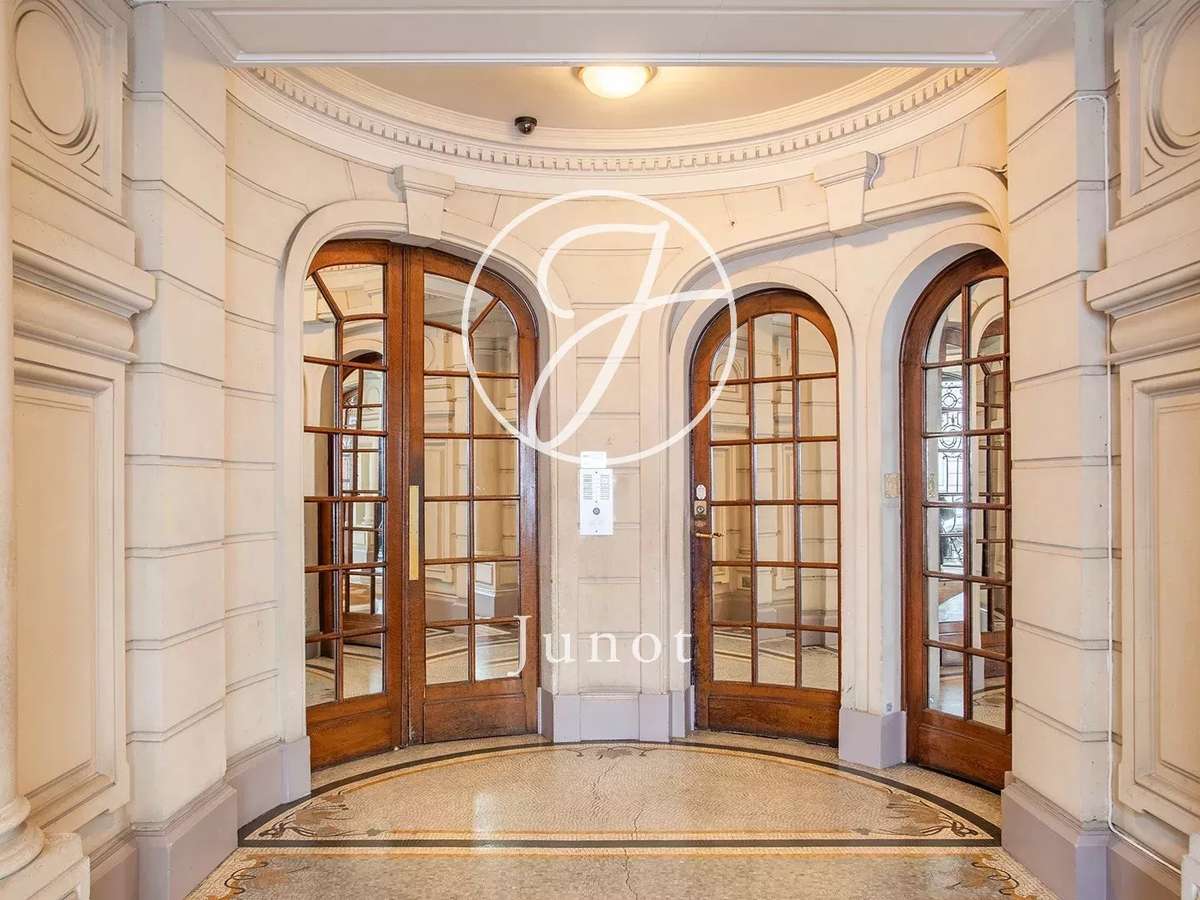 Apartment Paris 17e